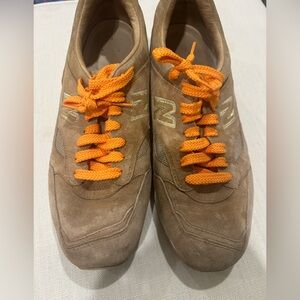 New Balance Men's Tan Sneakers with Bright Orange Laces CM1500UA